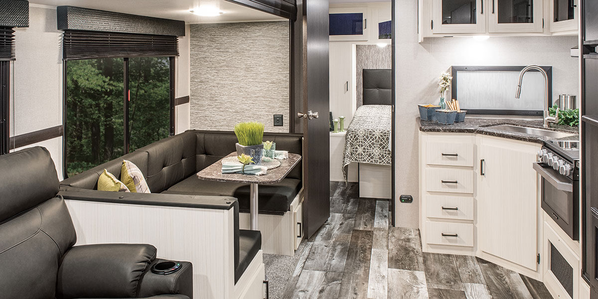 RV Critic - Adventure with Comfort At Every Turn