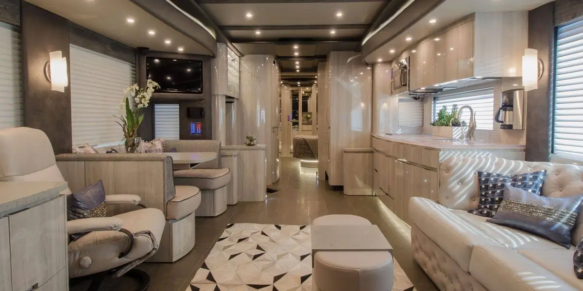 RV Critic - Adventure with Comfort At Every Turn